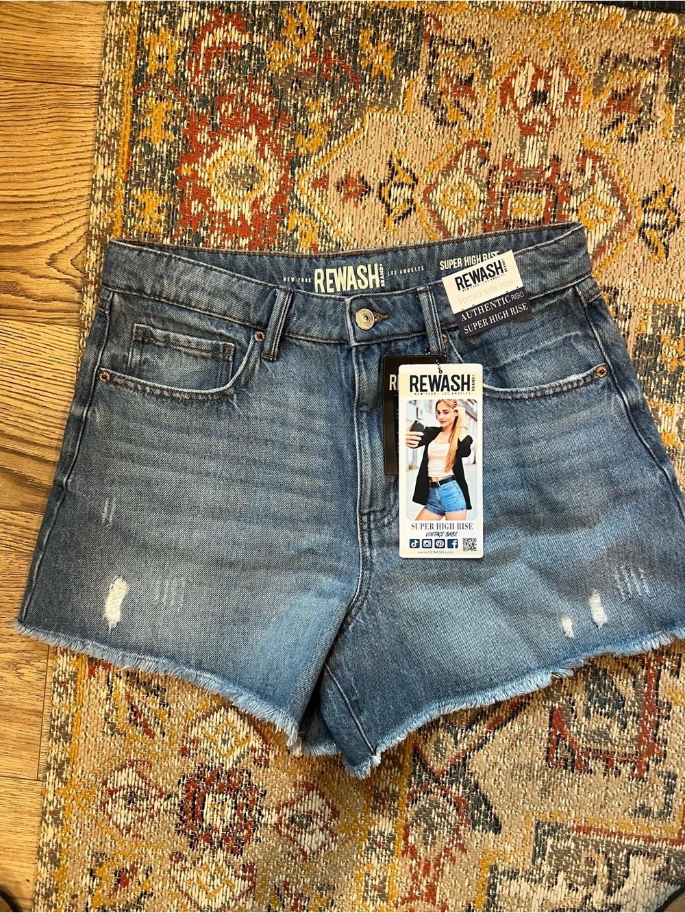 NWT Rewash Women's Super High-Rise Distressed Denim Shorts - Light Blue